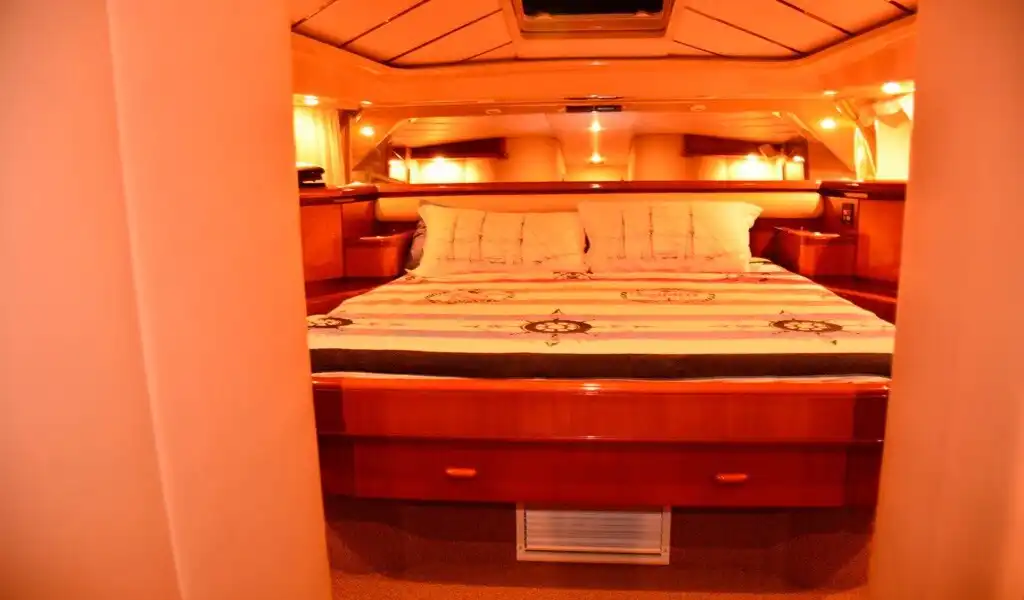 YACHT SEA STAR KAAN